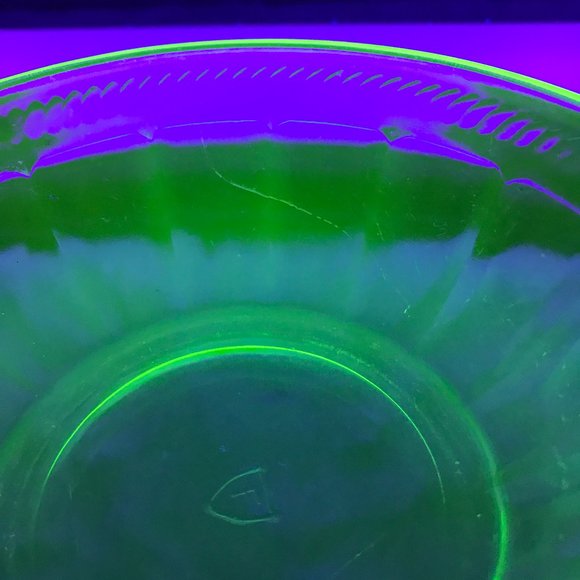 Vintage Vaseline Glass Dessert Bowl Block Optic #26 - Picture 3 of 10